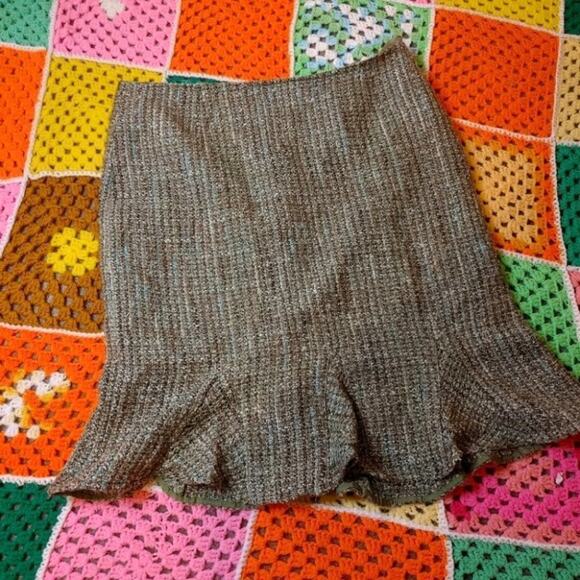 Emma James Dresses & Skirts - Emma James Size 16 Liz Claiborne Company Tweed Green Skirt Zipper Frill Business